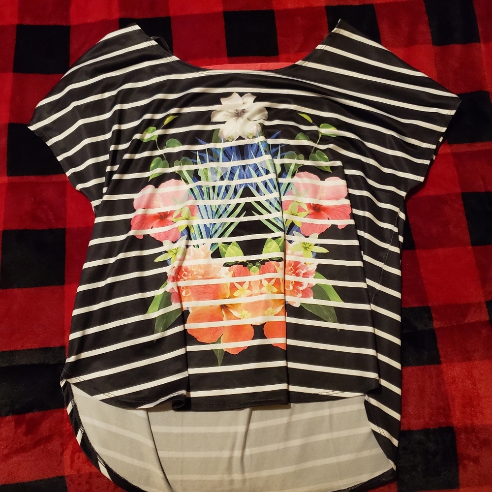 SO Cage Back Tee